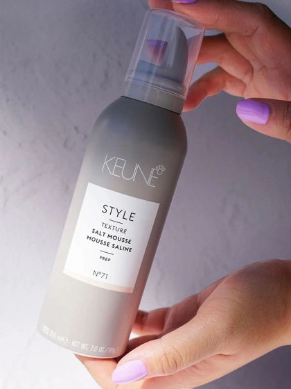 KEUNE STYLE SALT MOUSSE HELD IN HAND